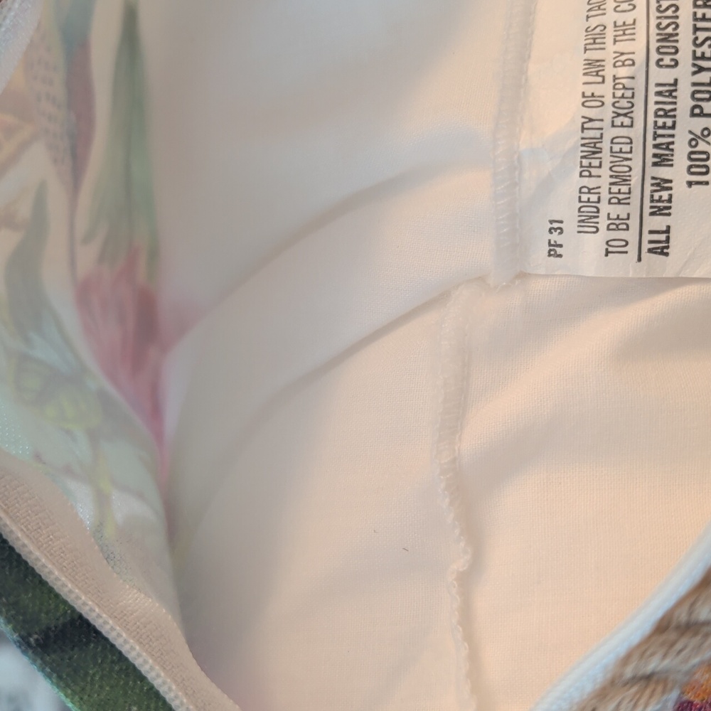 Nwt Pillow Cover And Insert - Picture 7 of 7